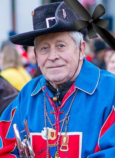 Hans Lukas Ehrenmitglied und aktiver Fanfarenzügler